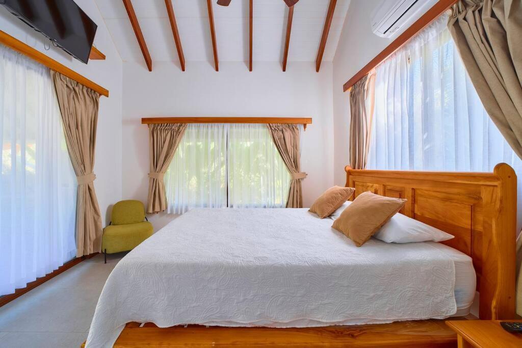 Casa Kristel - Exquisite Villa Getaway Puerto Viejo de Talamanca 外观 照片