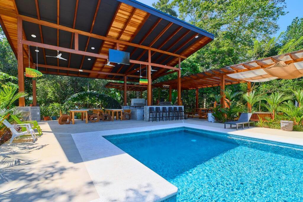 Casa Kristel - Exquisite Villa Getaway Puerto Viejo de Talamanca 外观 照片