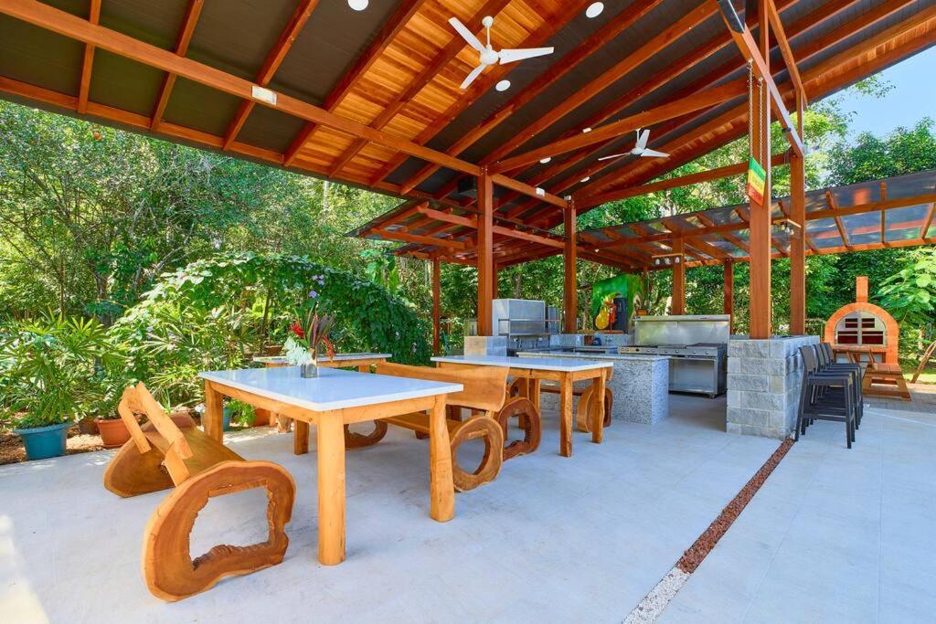 Casa Kristel - Exquisite Villa Getaway Puerto Viejo de Talamanca 外观 照片